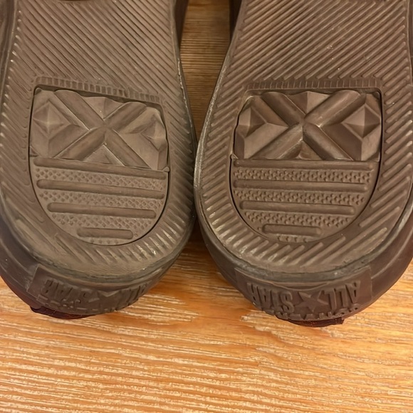 CONVERSE ALL STAR BURGUNDY LEATHER SNEAKER - Women’s 9 - Picture 9 of 11